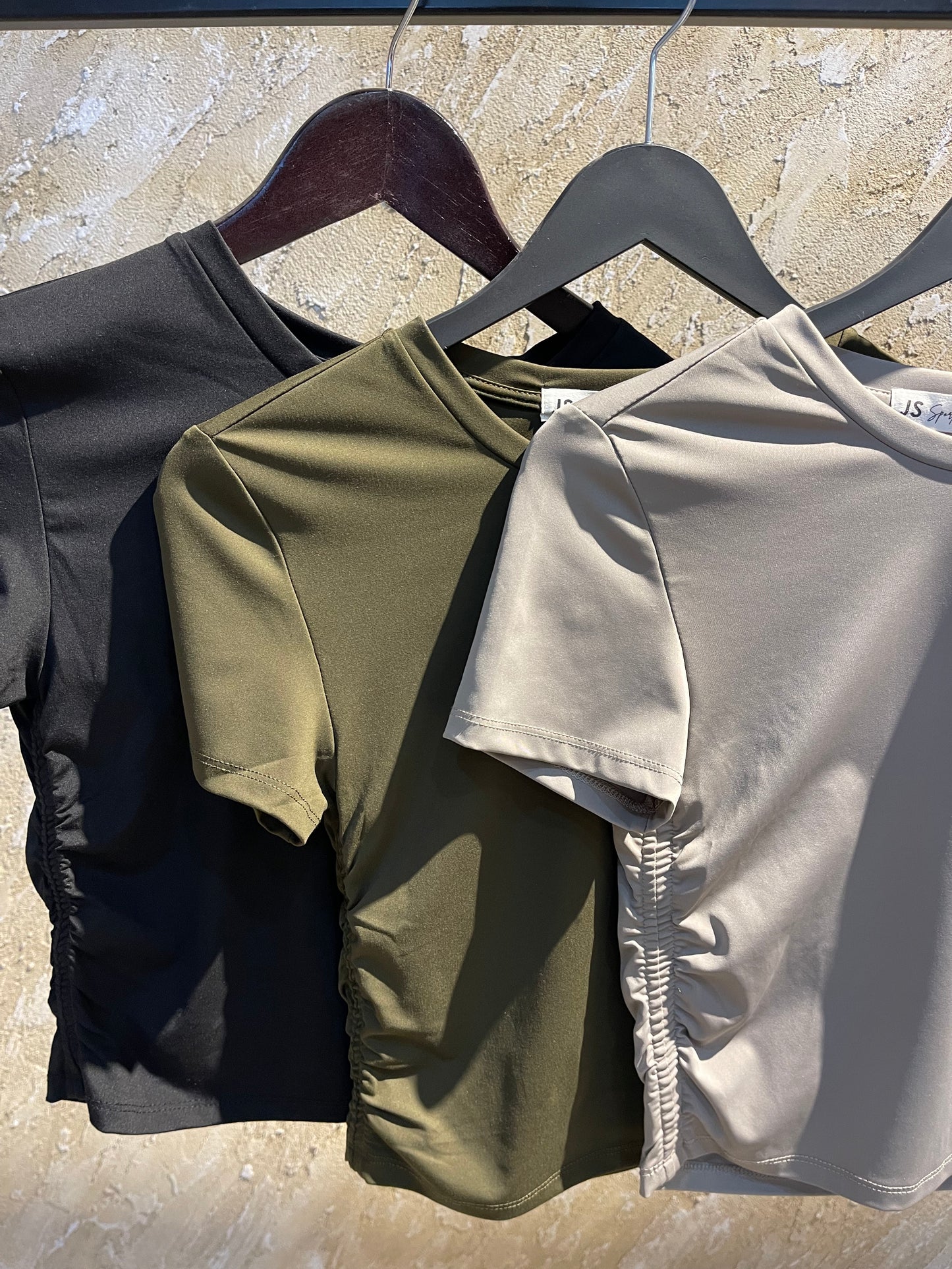 Blusa básica deportiva