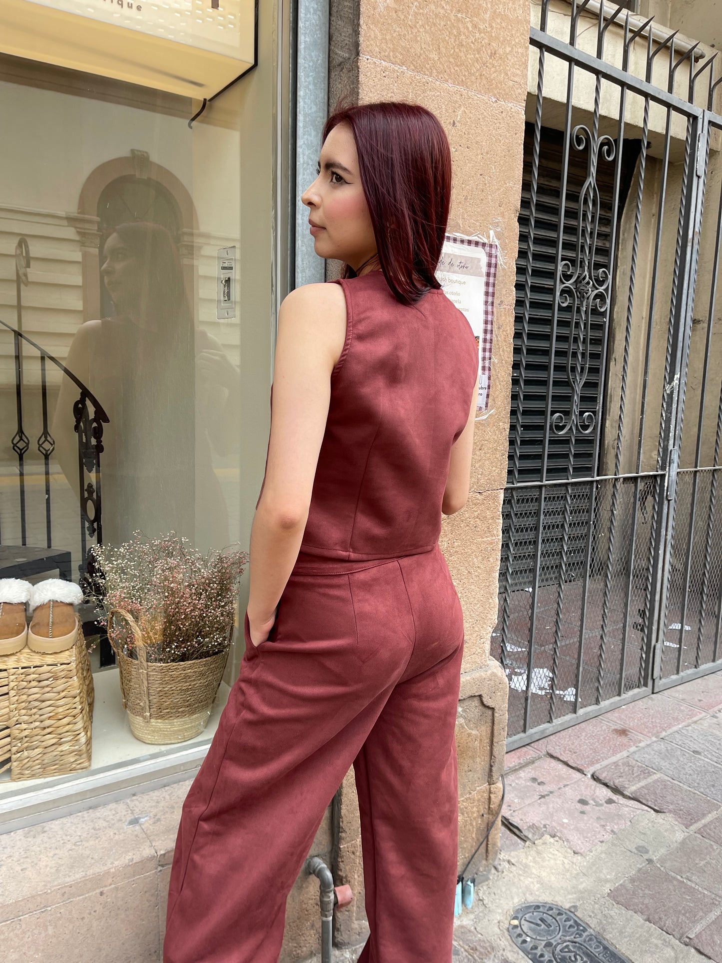 Conjunto gamuza vino