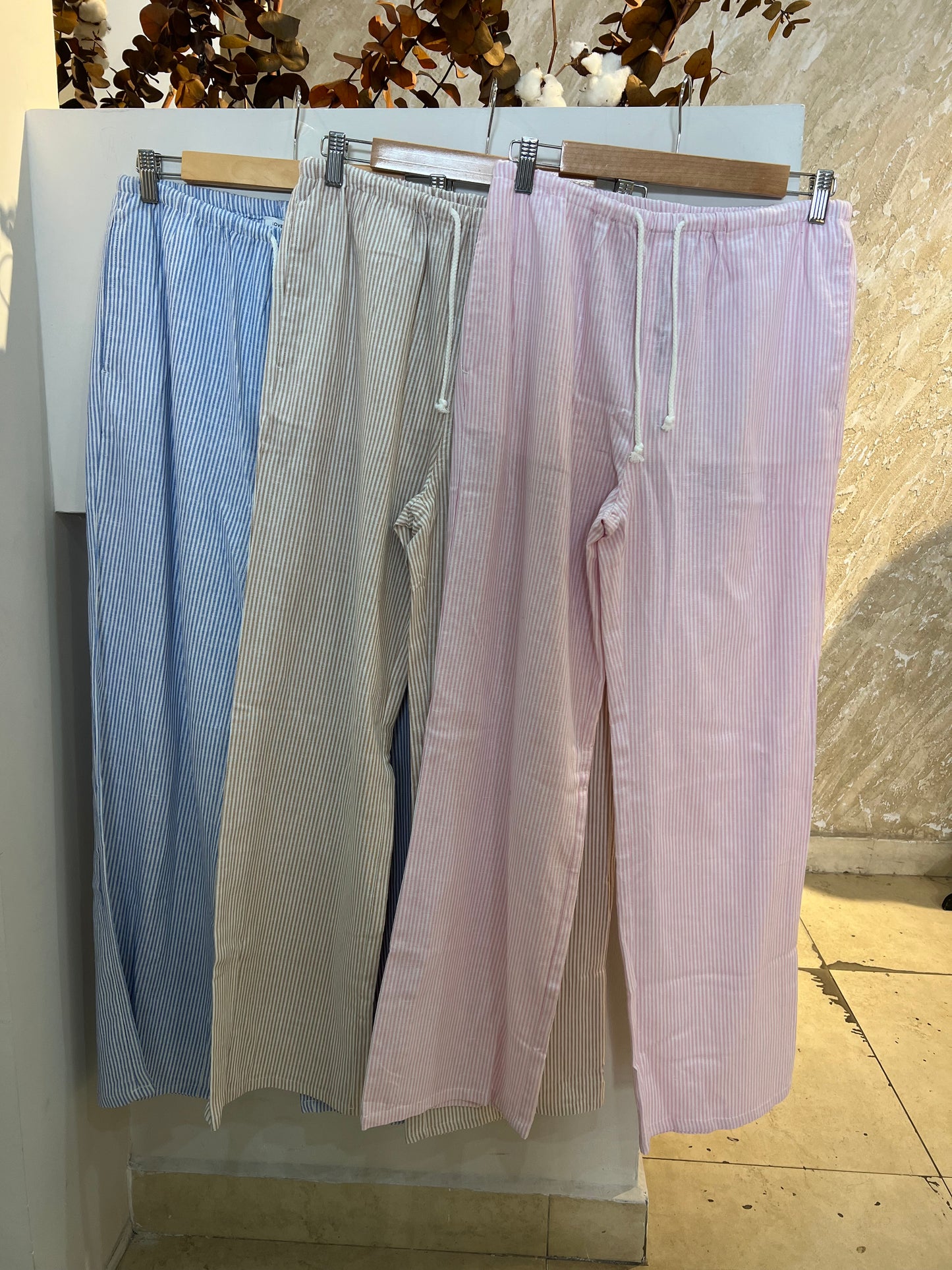 Pantalón lino rayado