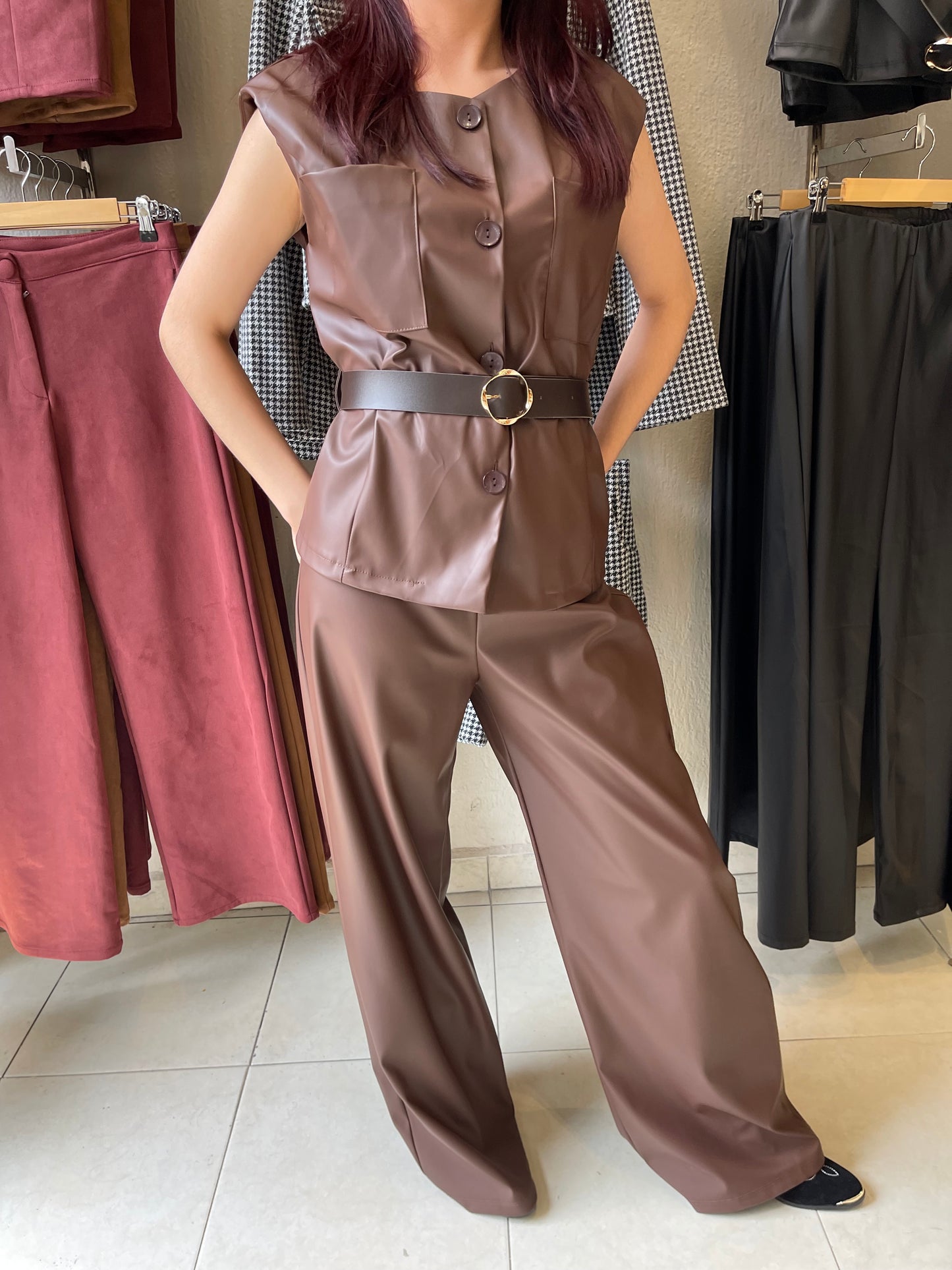 Conjunto vinipiel café