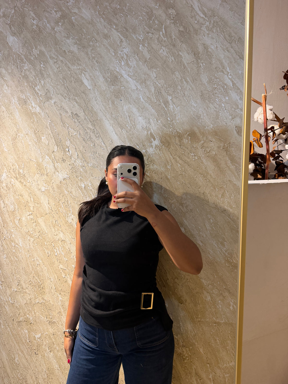 Blusa con detalle dorado