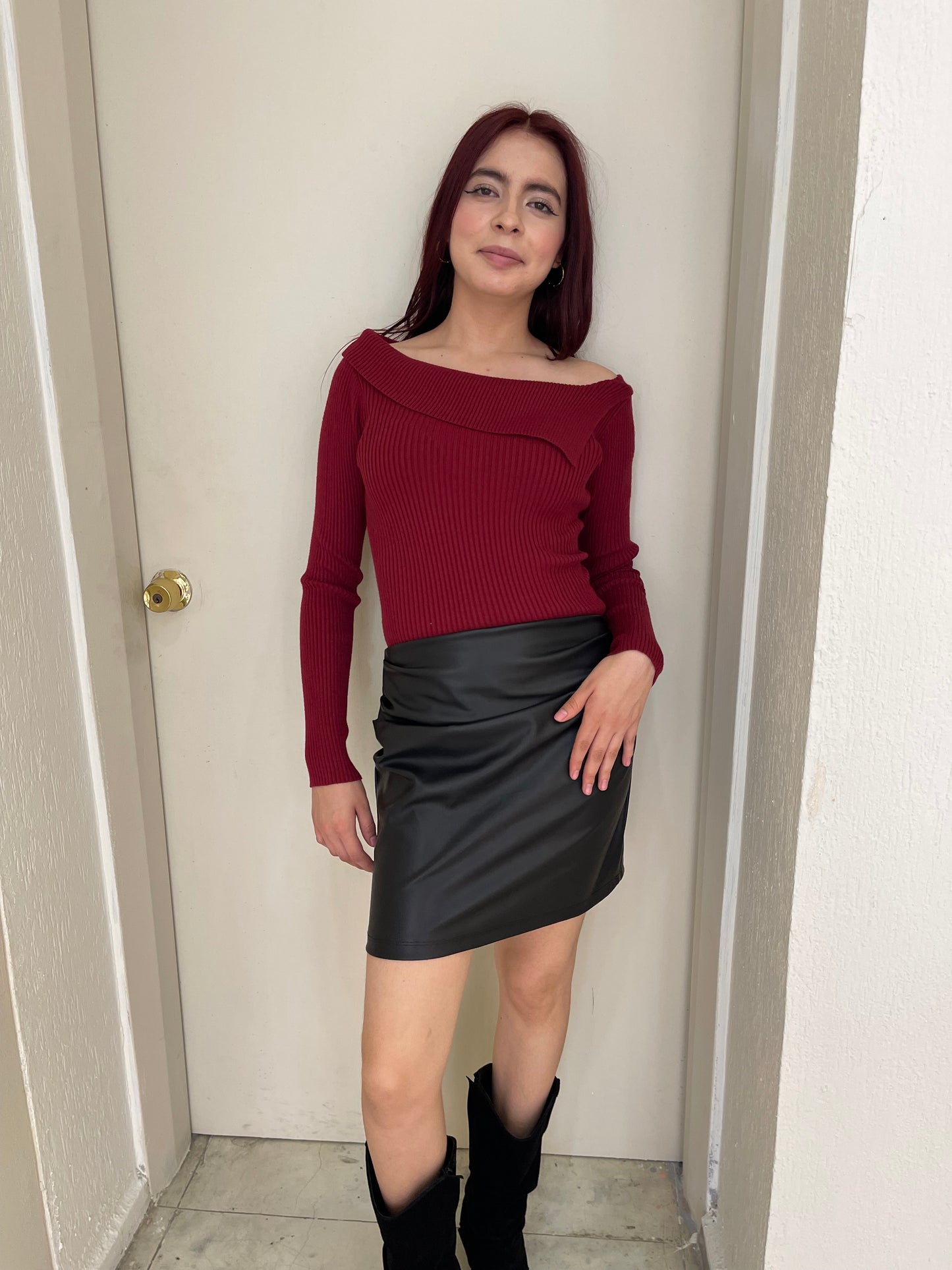 Falda vinipiel negra
