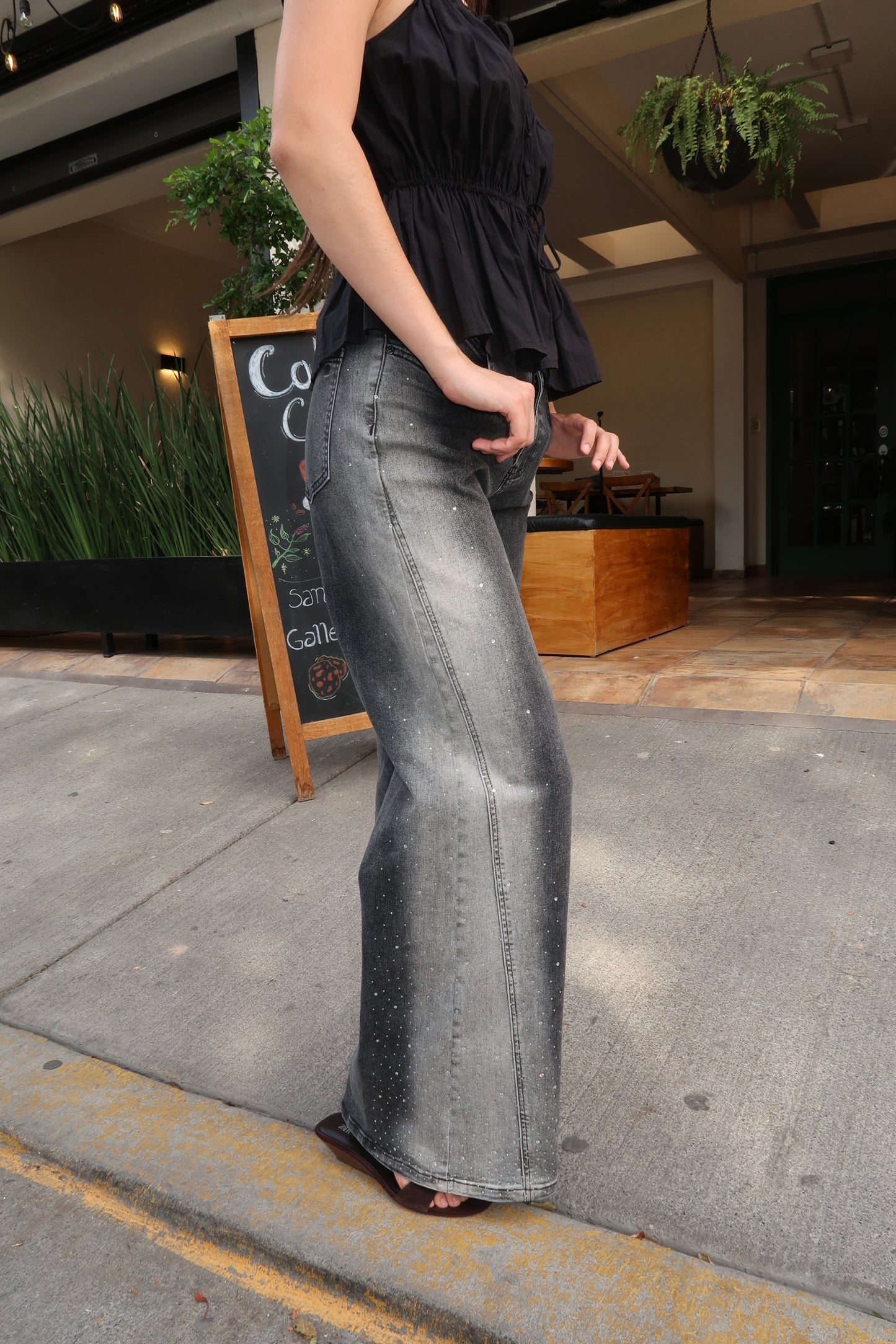 Jeans brillos gris