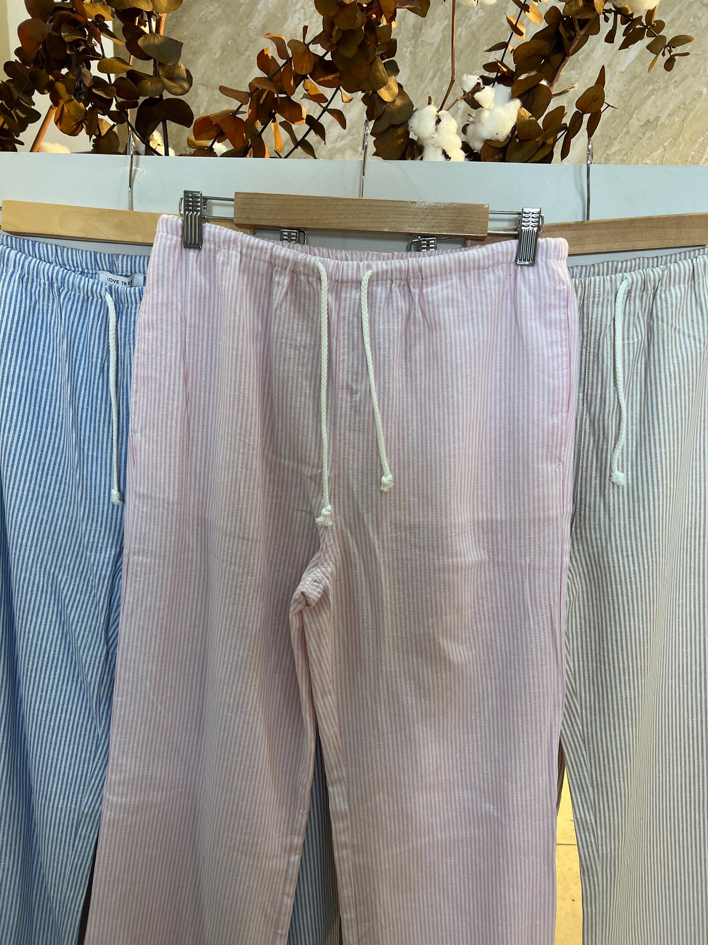 Pantalón lino rayado