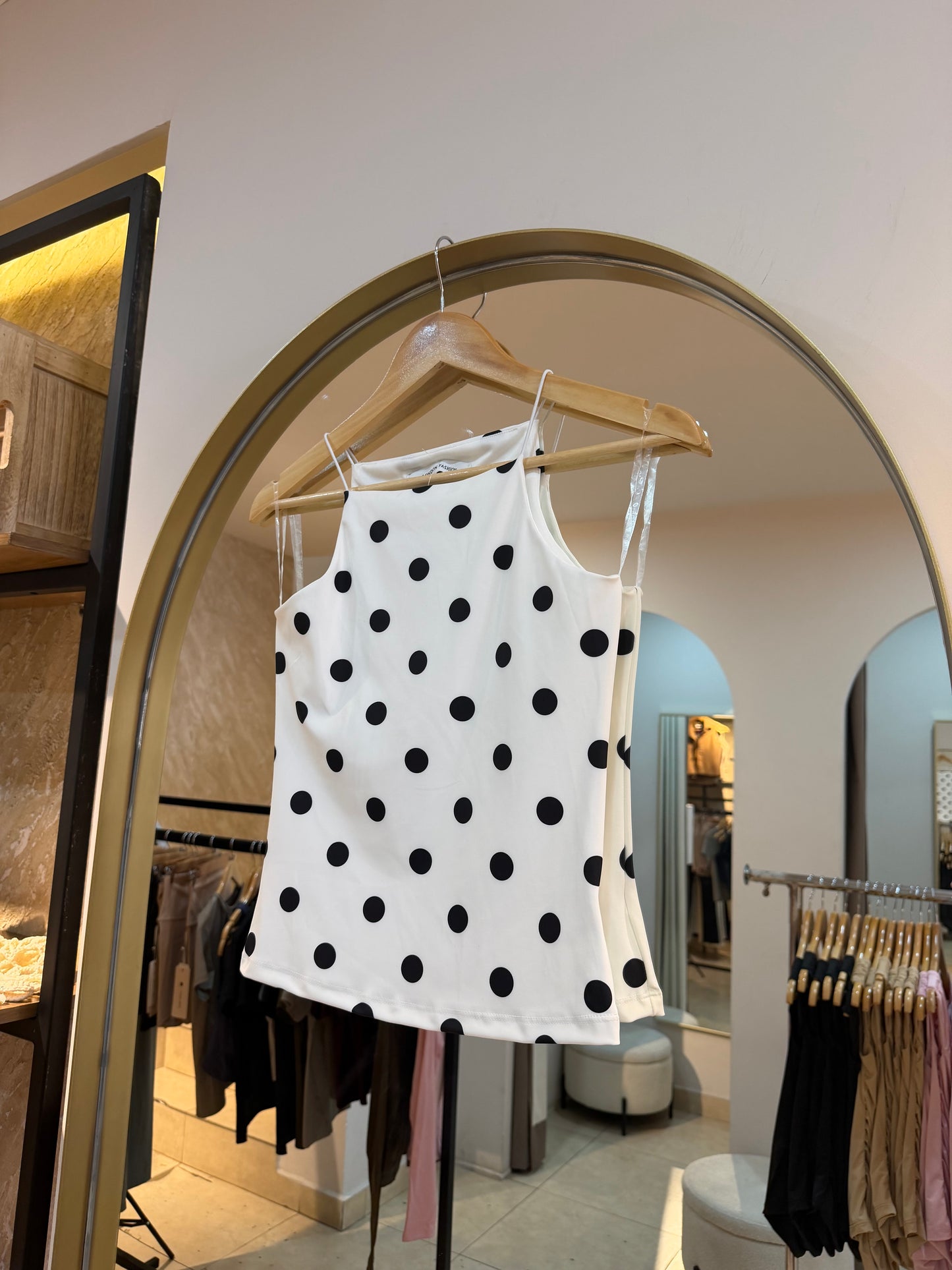 Blusa tirantes puntos