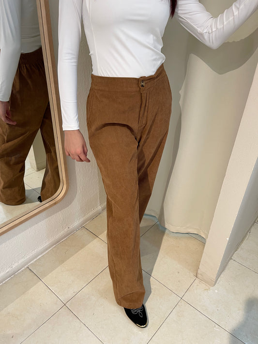 Pantalón pana camel