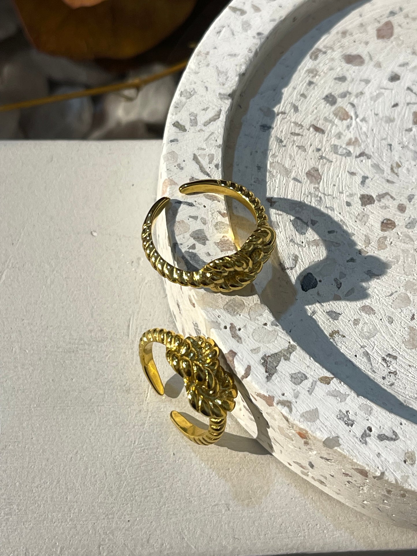 Anillo nudo ajustable