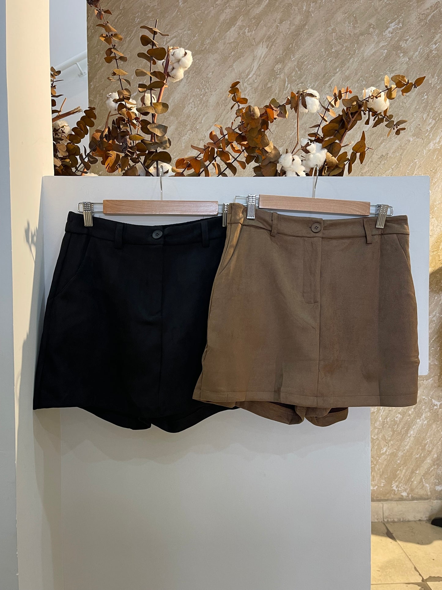 Short falda gamuza