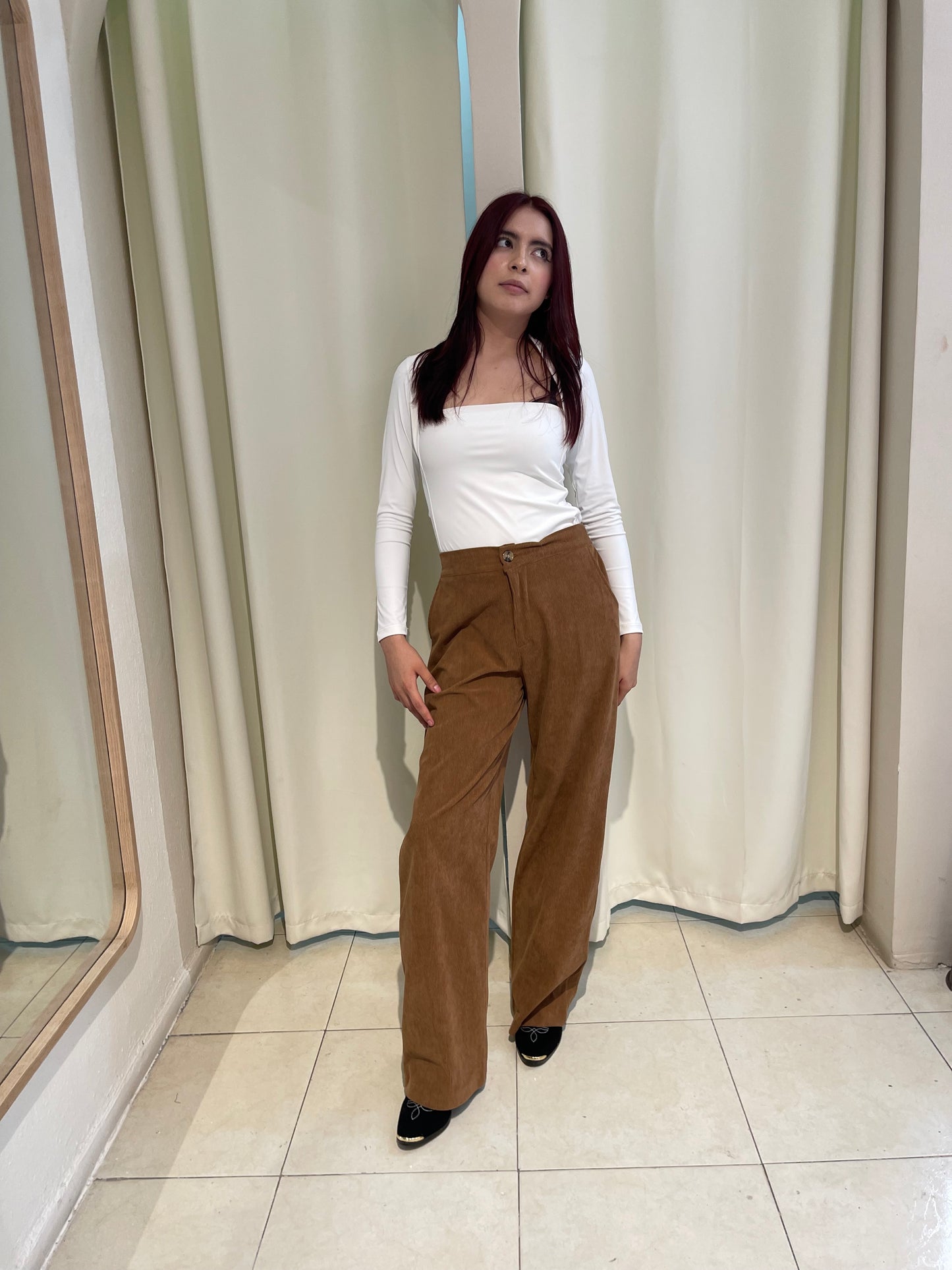 Pantalón pana camel