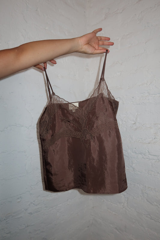 Blusa Satinada con Encaje Chocolate