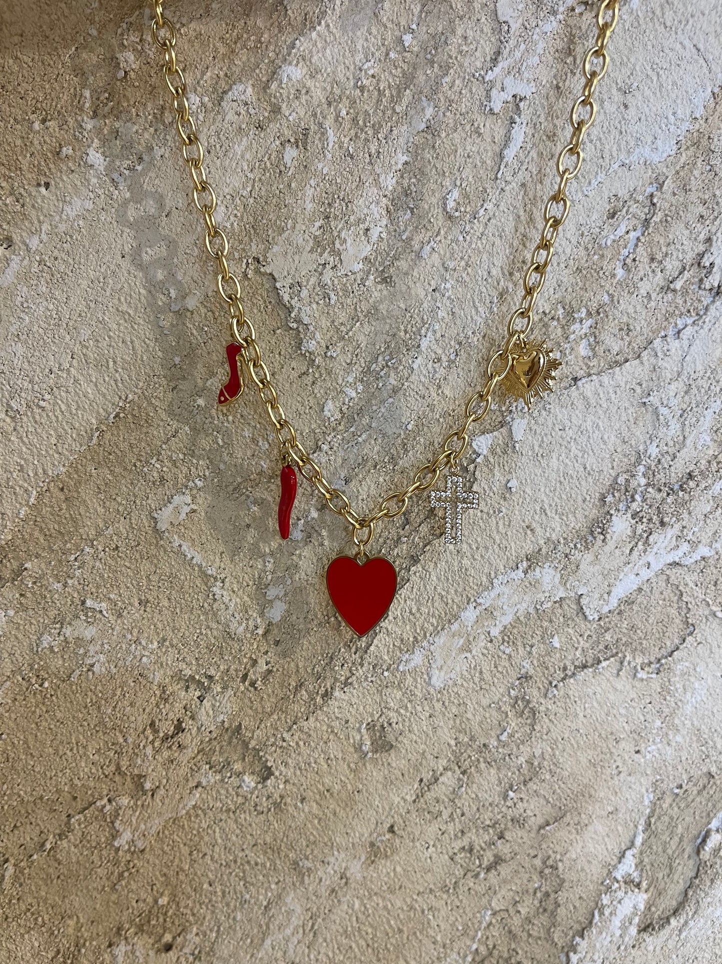 Collar con charms