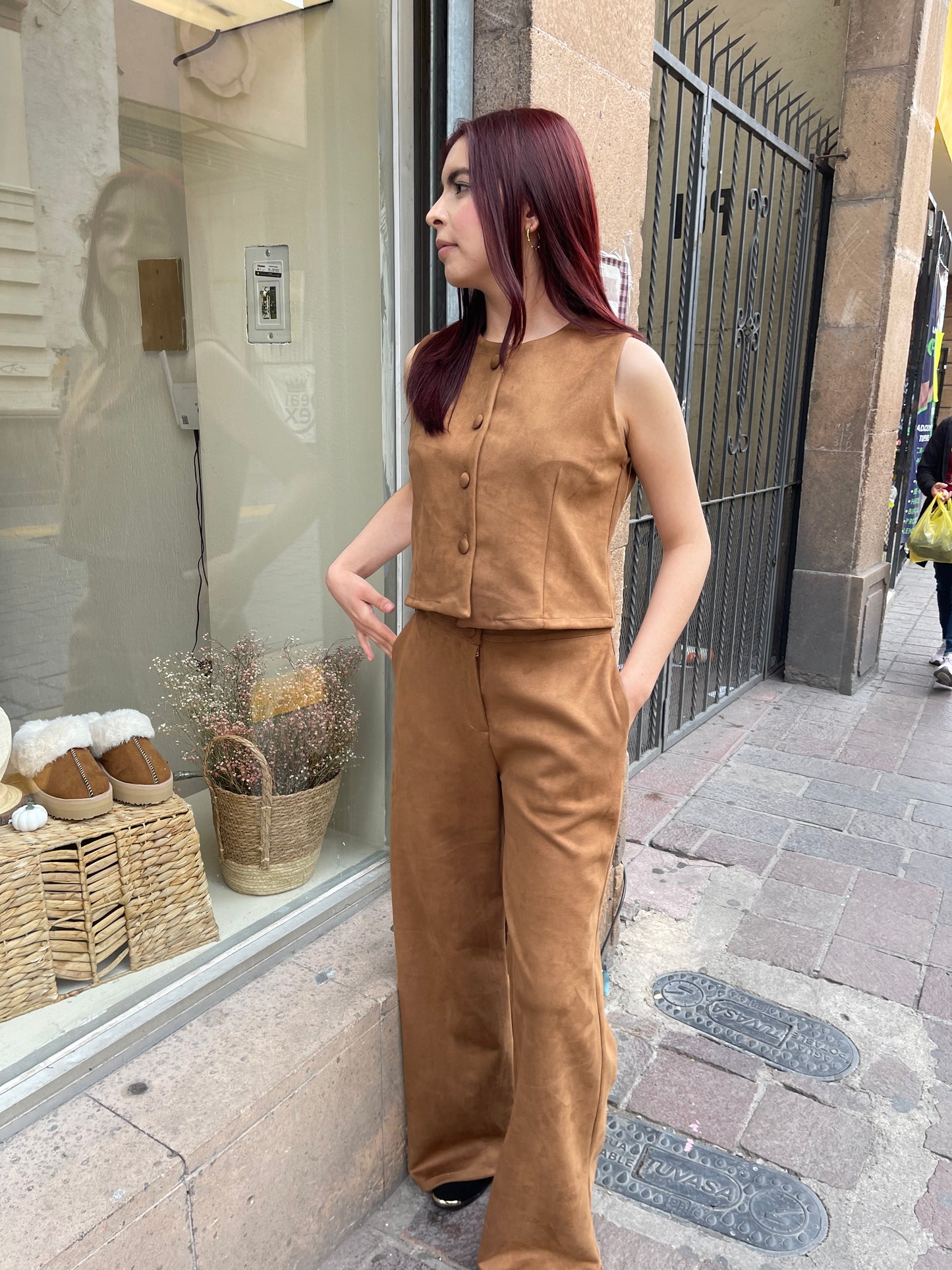 Conjunto gamuza camel