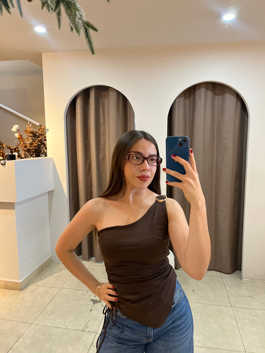 Blusa strapple detalle dorado