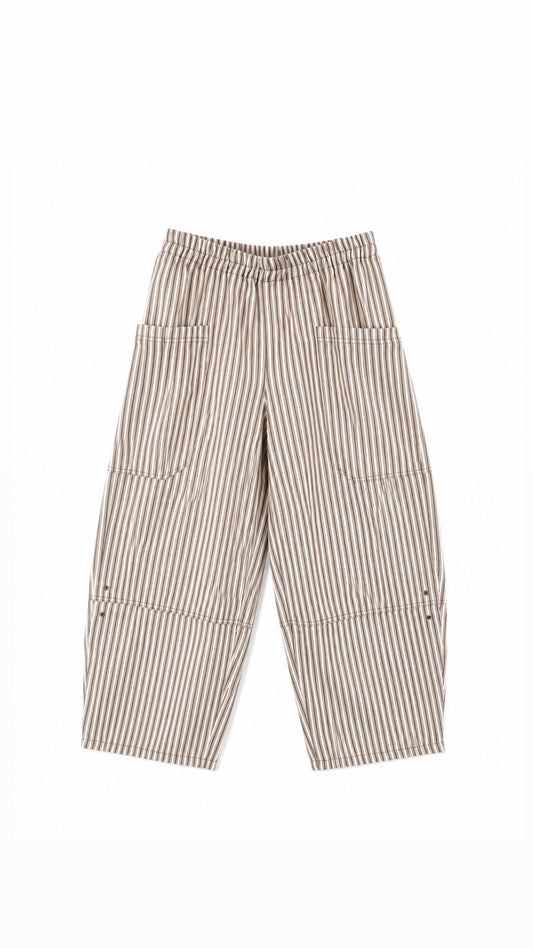 Pantalón líneas